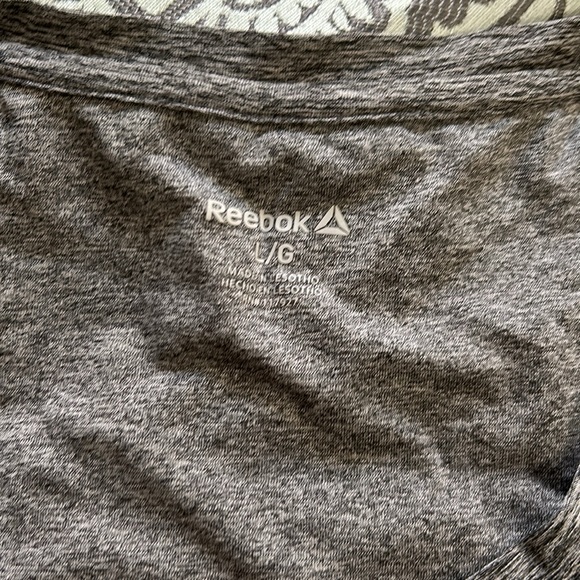 Women’s Reebok Active Shirt Size L Short Sleeved - Picture 3 of 3